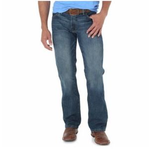 Wrangler Men's Retro Slim Boot Jeans Medium Wash Size 33x32